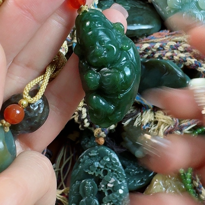 和田玉挂件未镶嵌