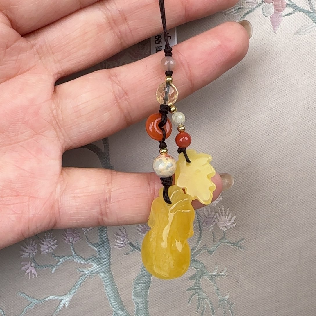 蜜蜡吊坠(赠链)未镶嵌