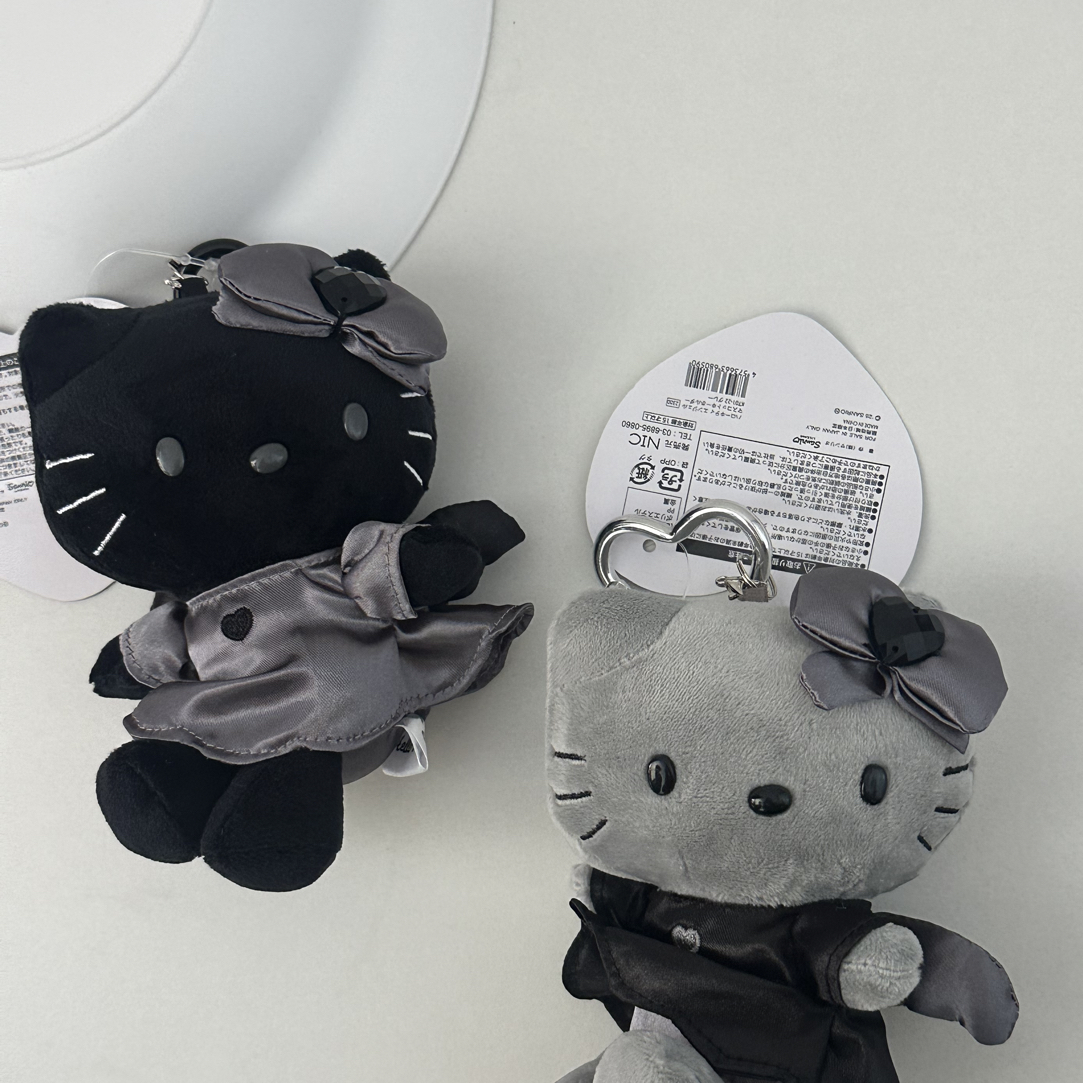 侧坐天使kitty挂件包包全黑全灰毛绒公仔钥匙扣