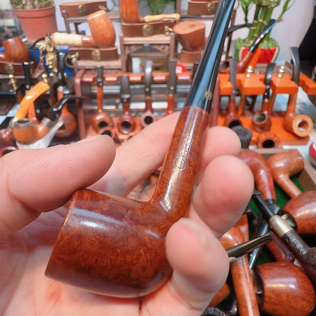 于***乎法国，格拉科，石楠木工艺品烟斗