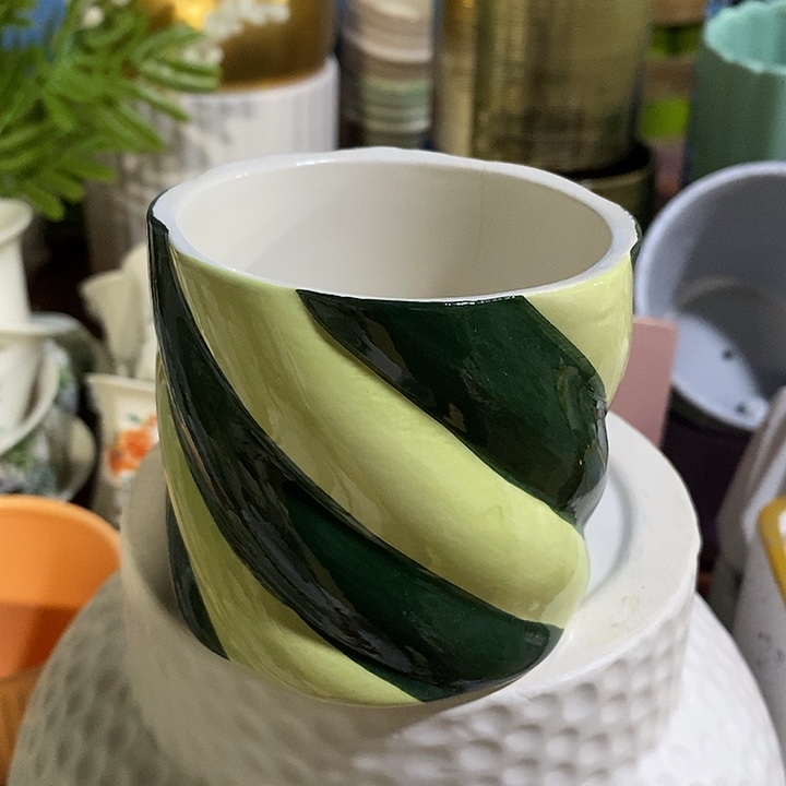 摆件陶陶盆有孔 瑕疵介意勿拍