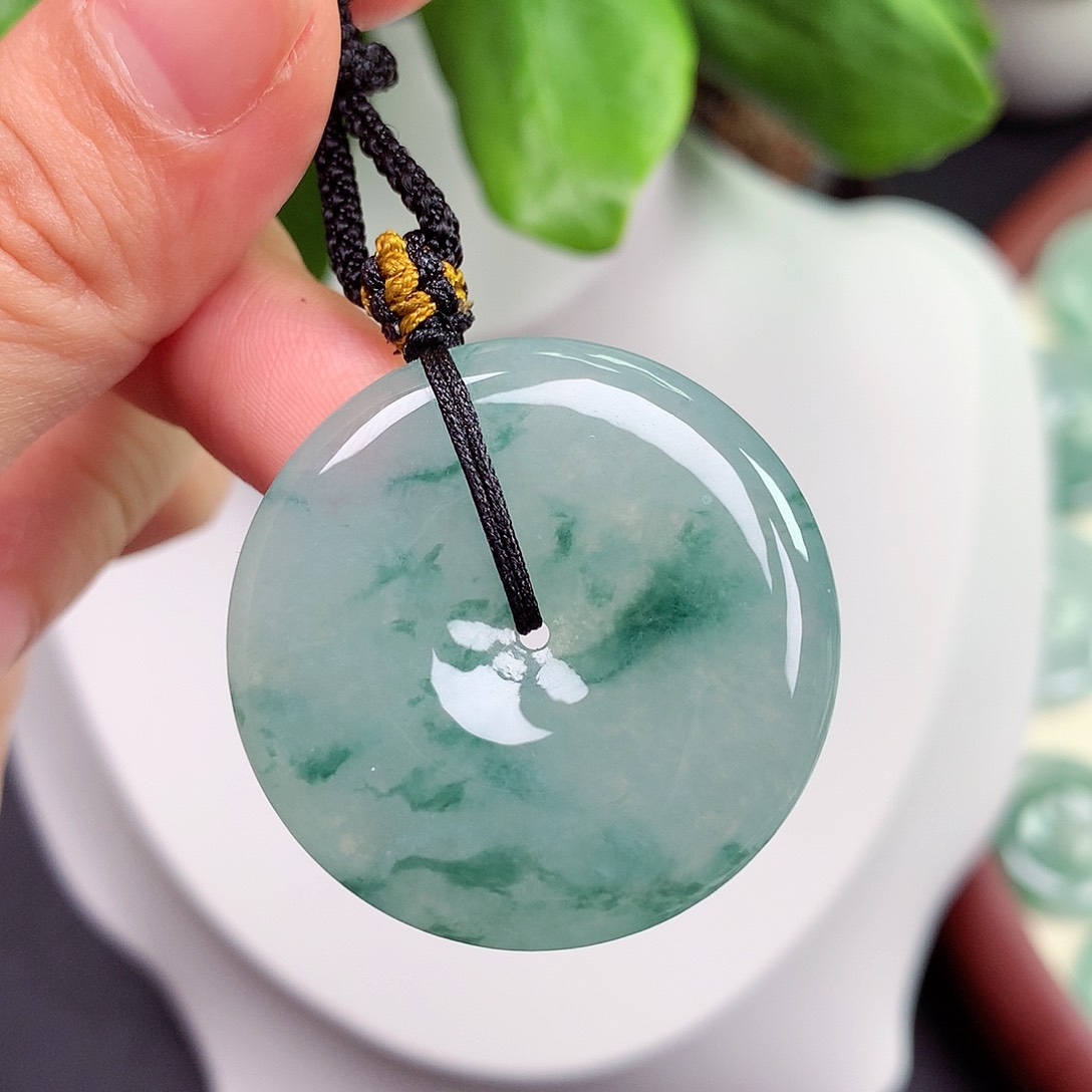 翡翠未镶嵌颈饰平安扣 33.9x5.5mm