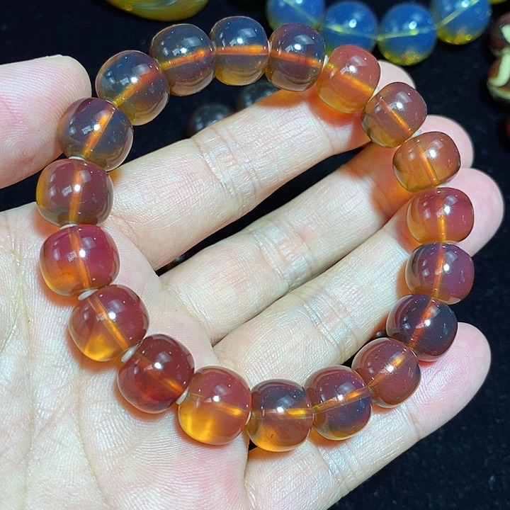 琥珀颈饰未镶嵌北*一