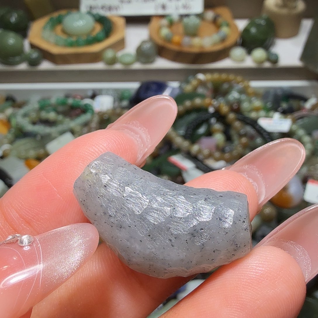 和田玉未镶嵌珠宝奇石