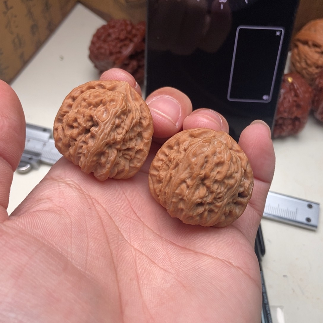 吊坠文玩核桃雾**山白狮子