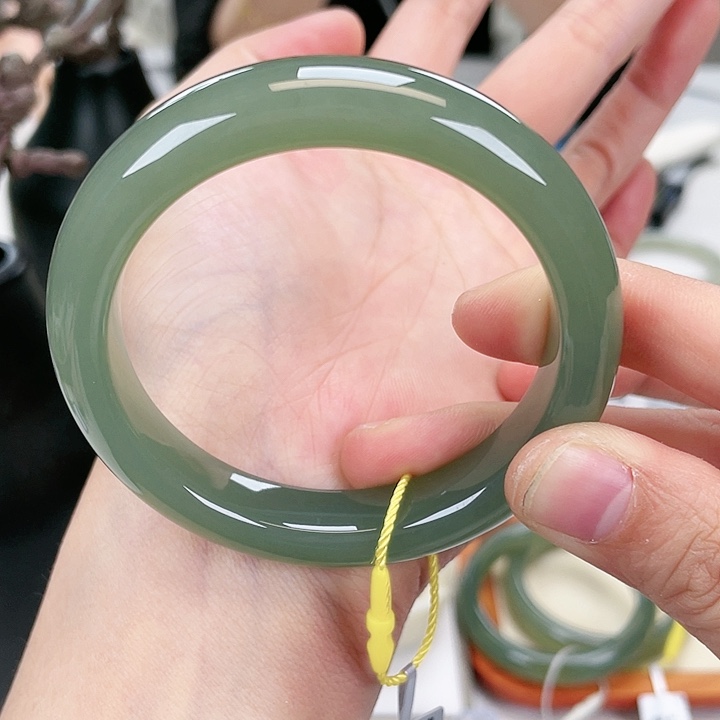 和田玉手镯5455未镶嵌