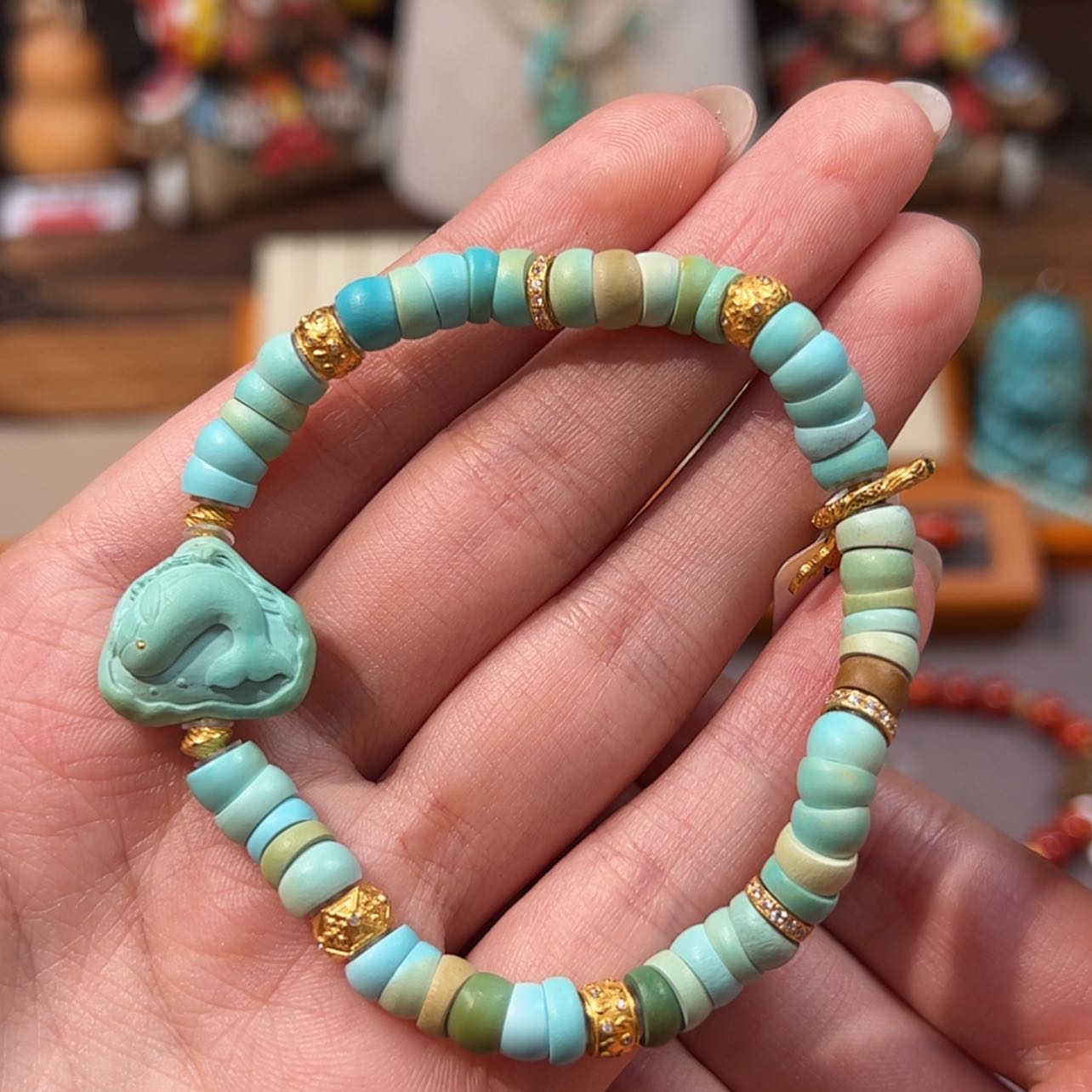 【闪购商品】18K金镶嵌绿松石手串大肠