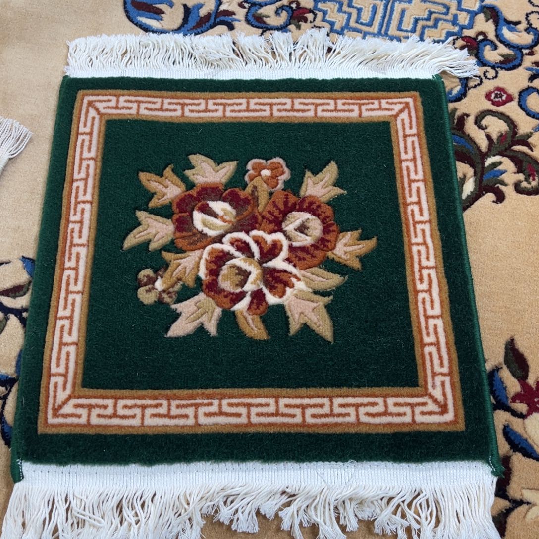 羊毛40×40纯羊毛特价坐垫