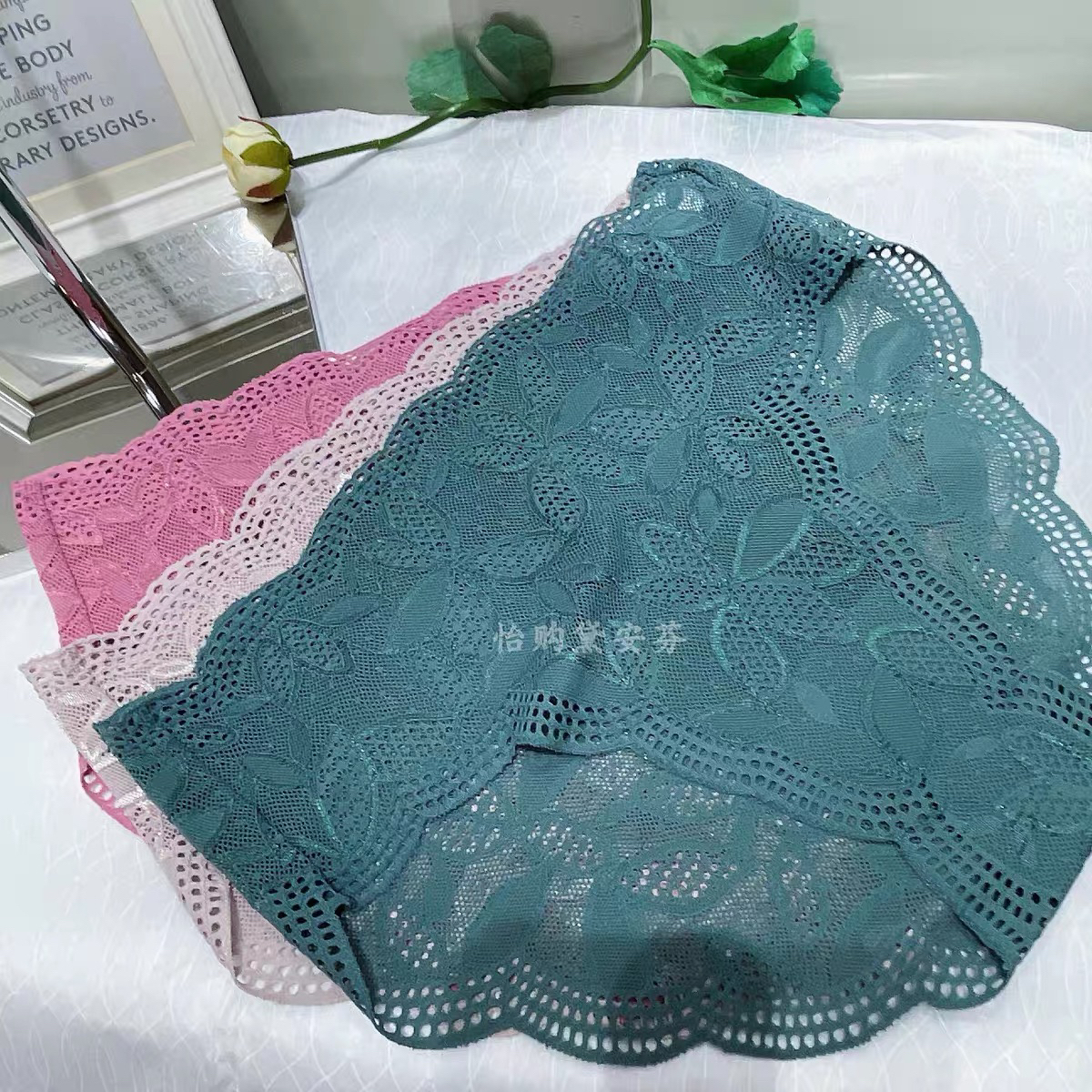 A6黛安专柜正品蕾丝无痕中腰平角裤87-2347