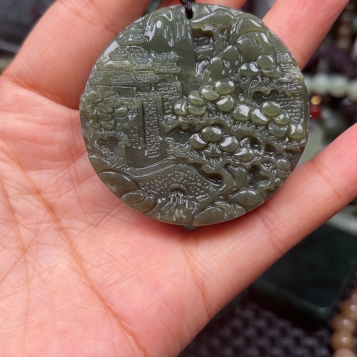 和田玉未镶嵌颈饰