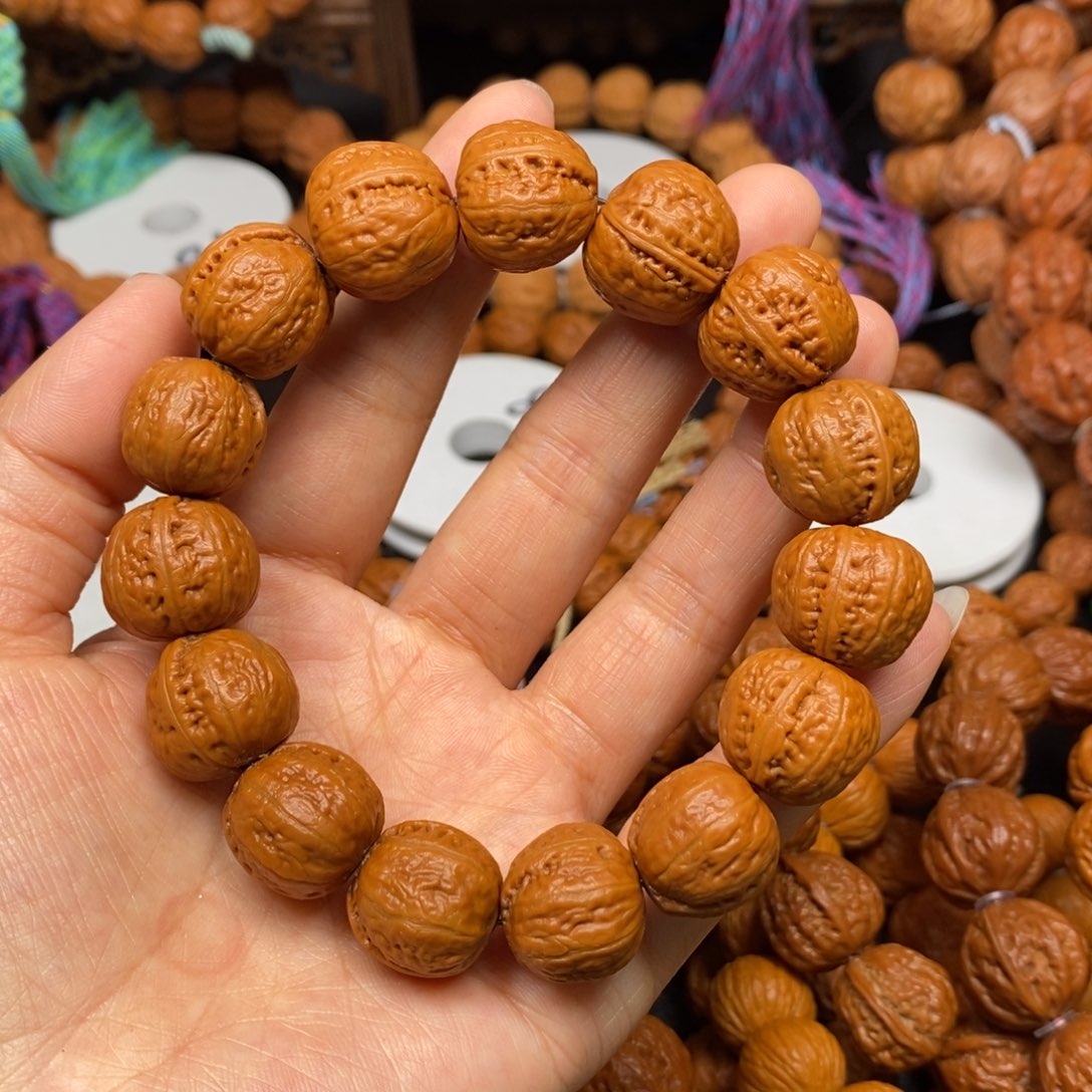 桃核手串小光头，