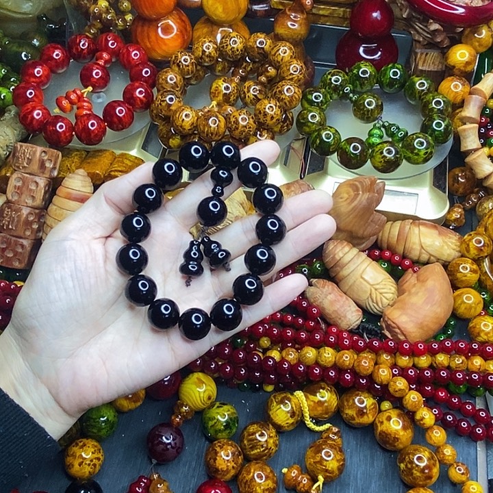 松木琥珀木文玩手串