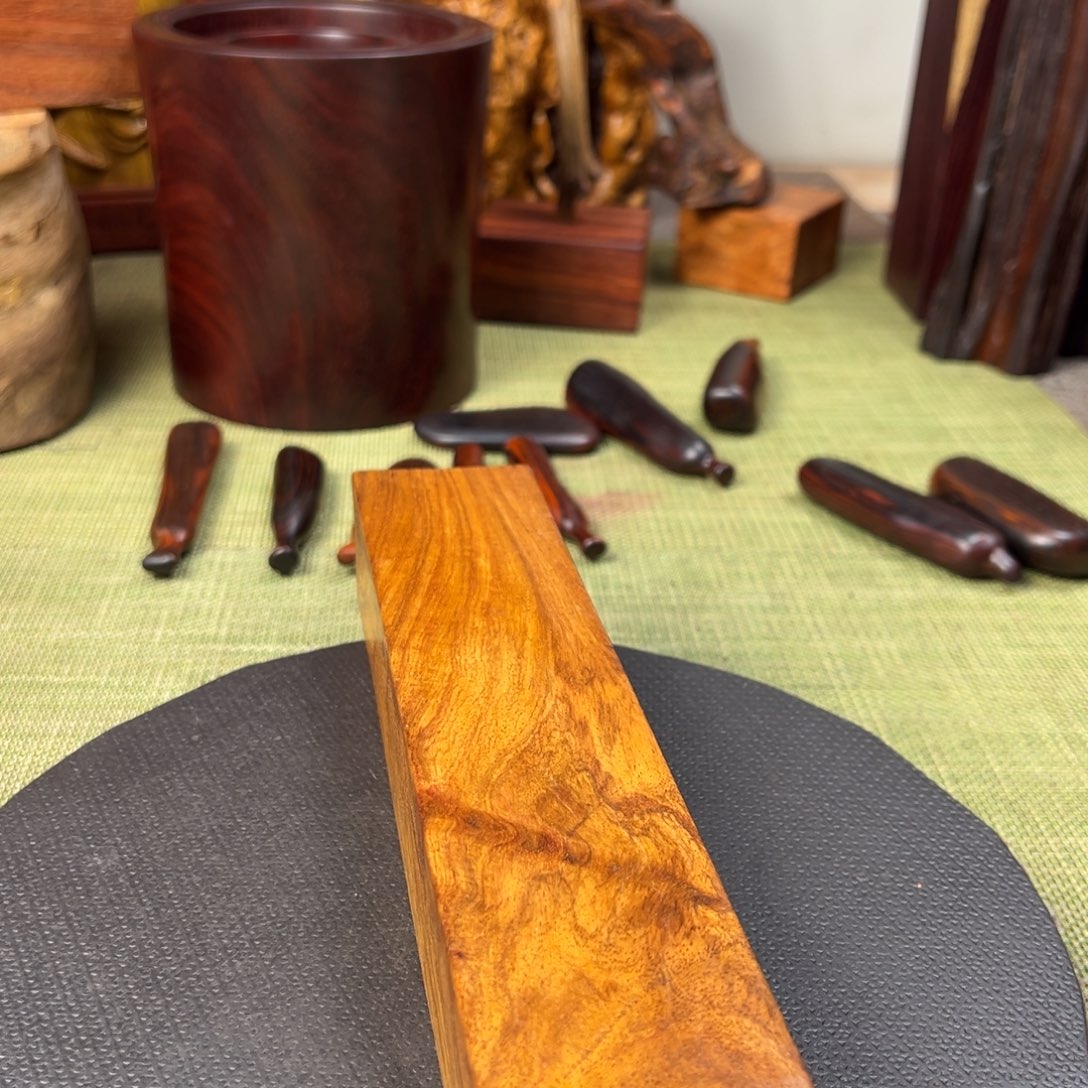 大果紫檀（缅甸花梨）小*