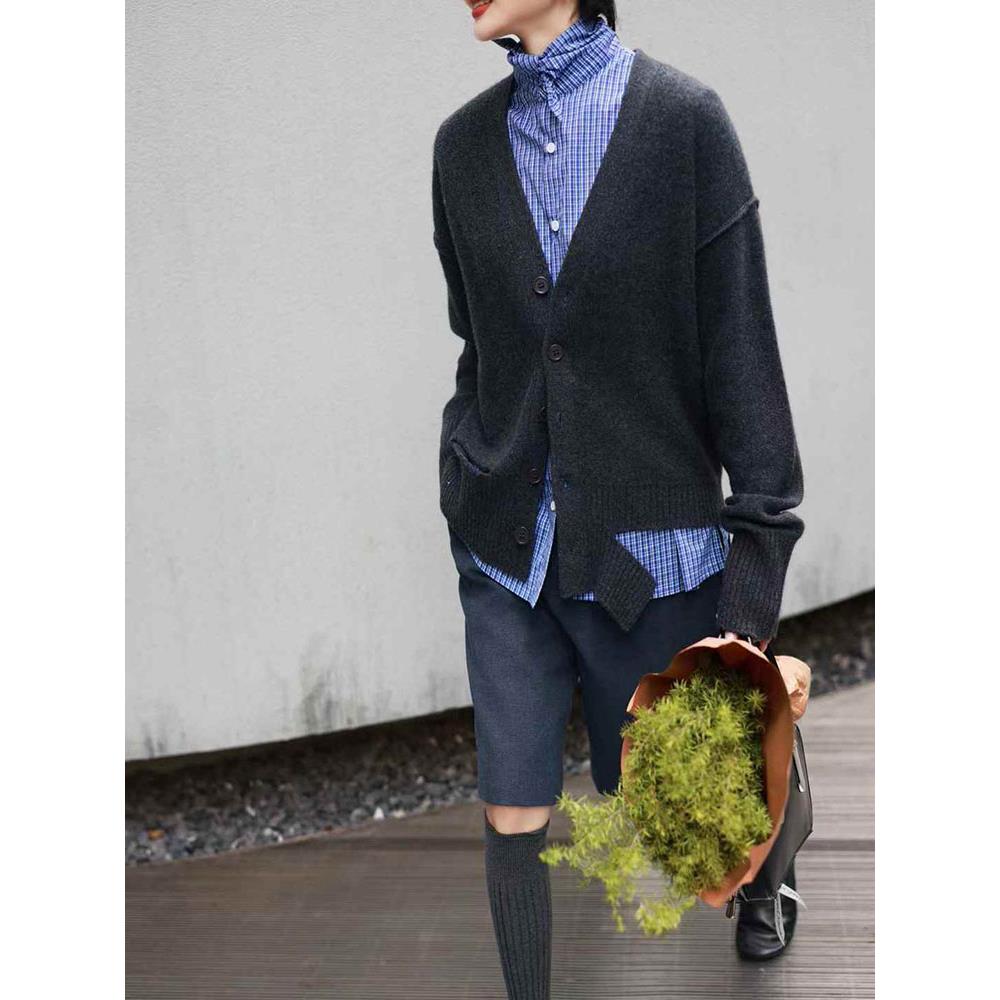 针织衫高级V毛衣深灰色新款外套老钱风上衣感领奢女高端轻秋冬季