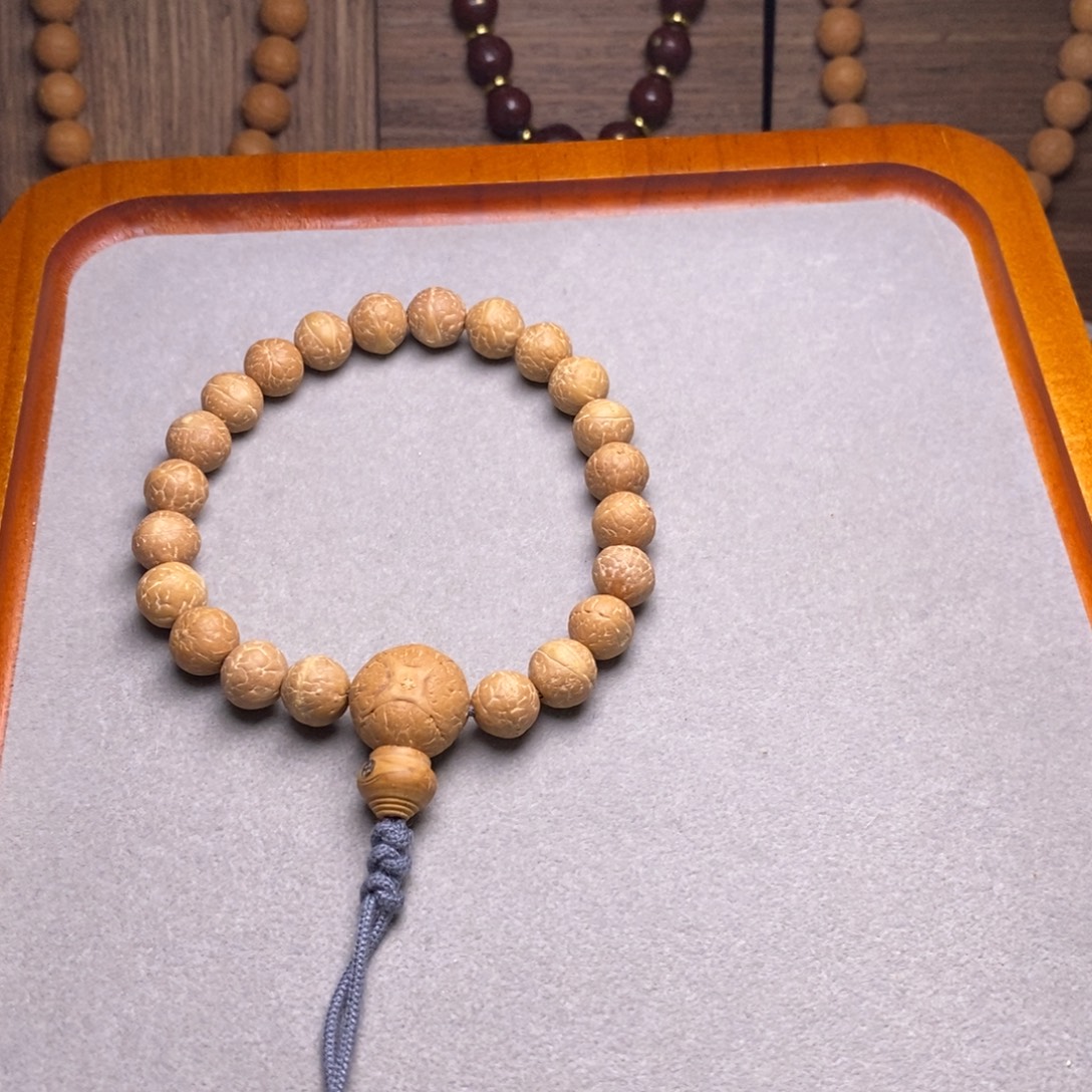 ·***·吊坠凤眼菩提10.5素串