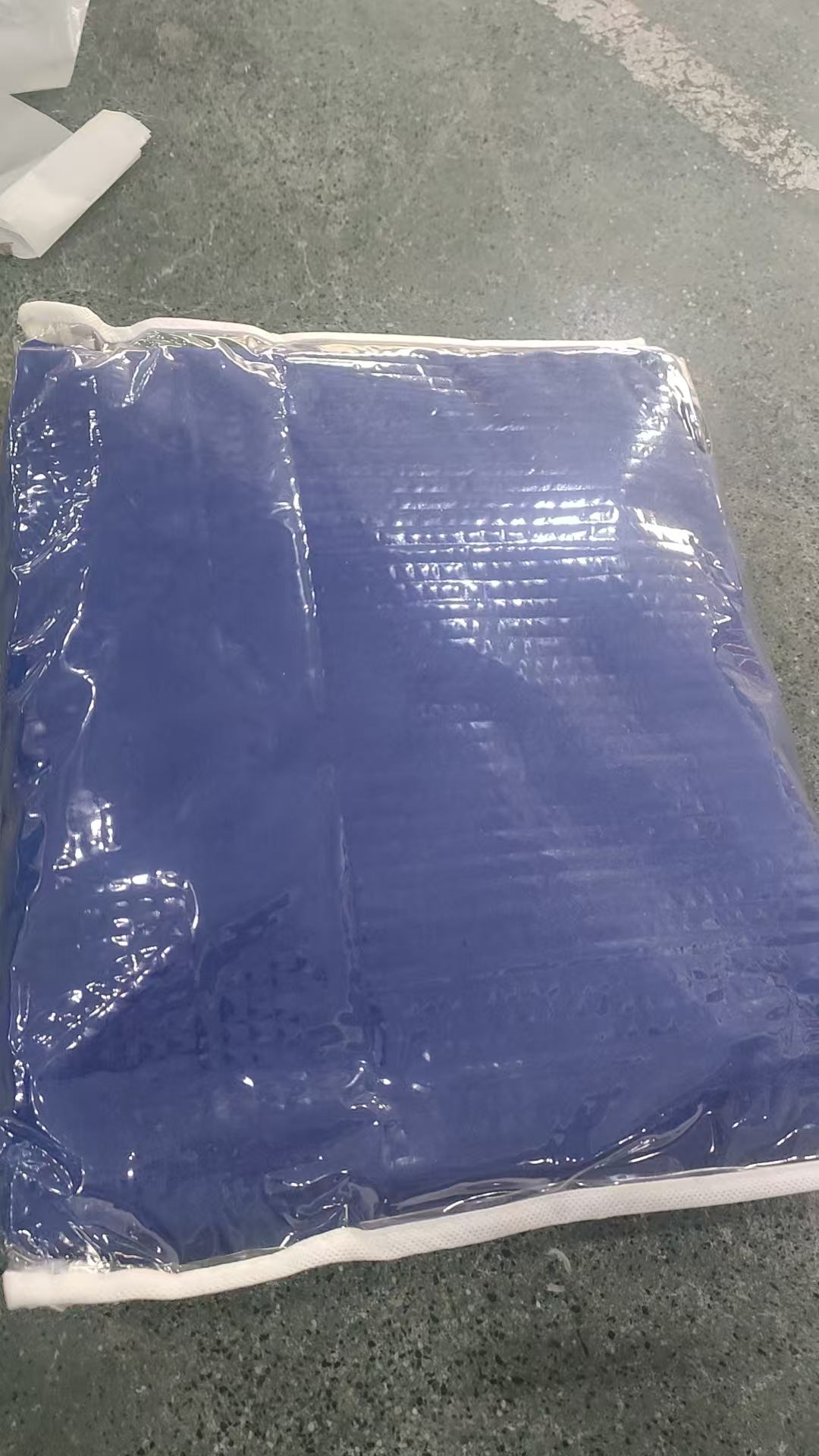 蓝色四件套床单约200*200起+床笠+2枕套