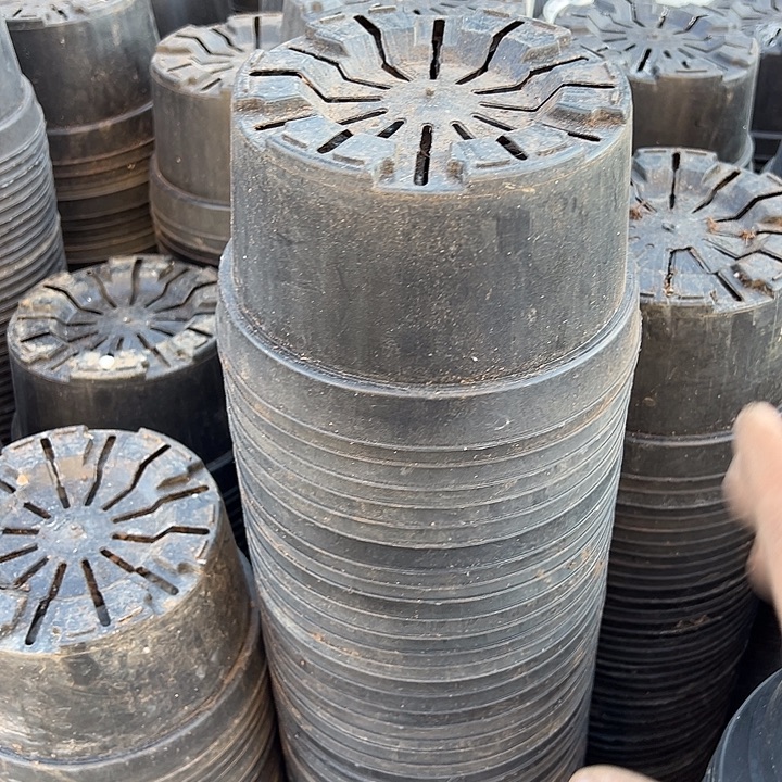 黑色养殖盆口径18高10.5发29个