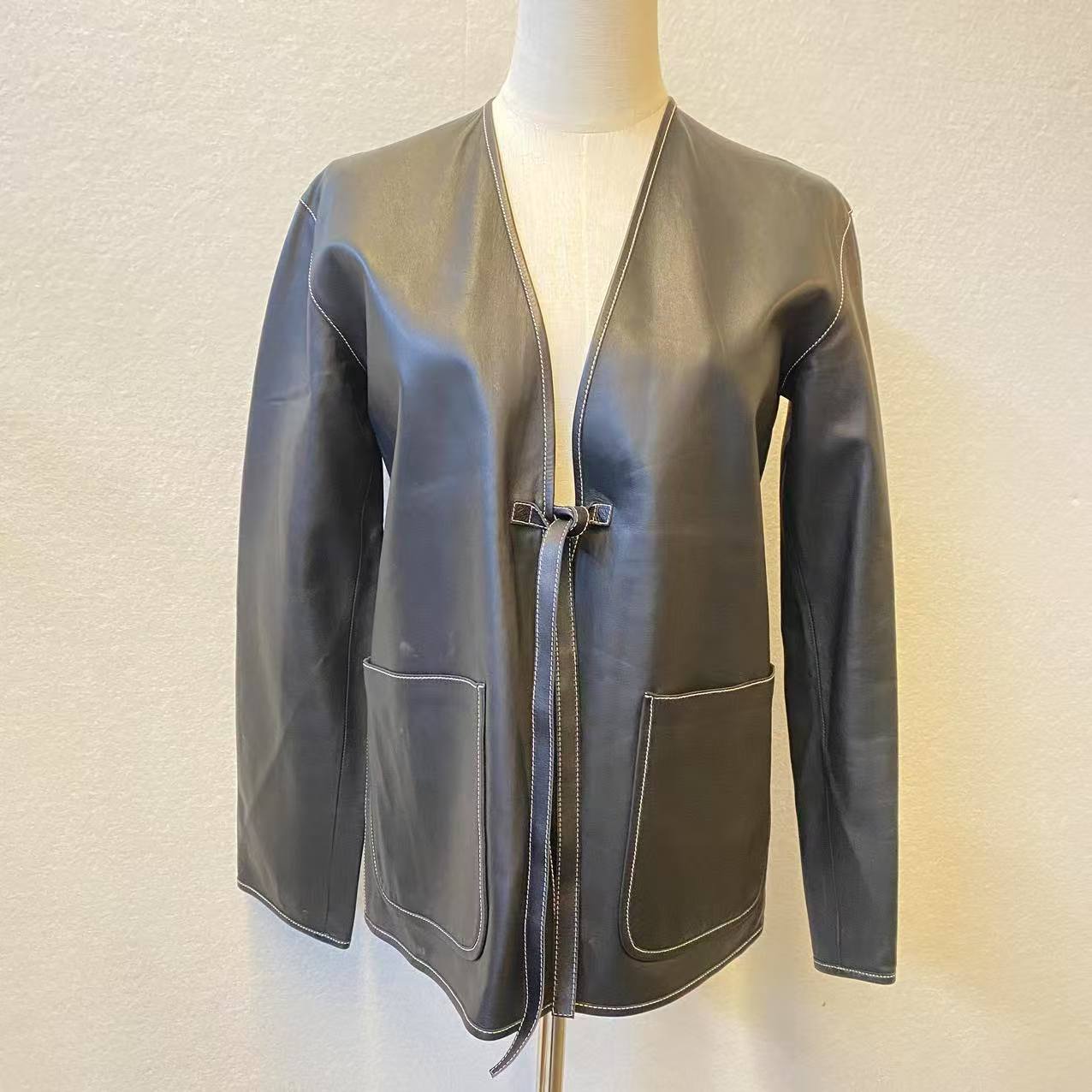 99新 LOEWE/罗意威 海囤/罗意威外套/36码/bc56416