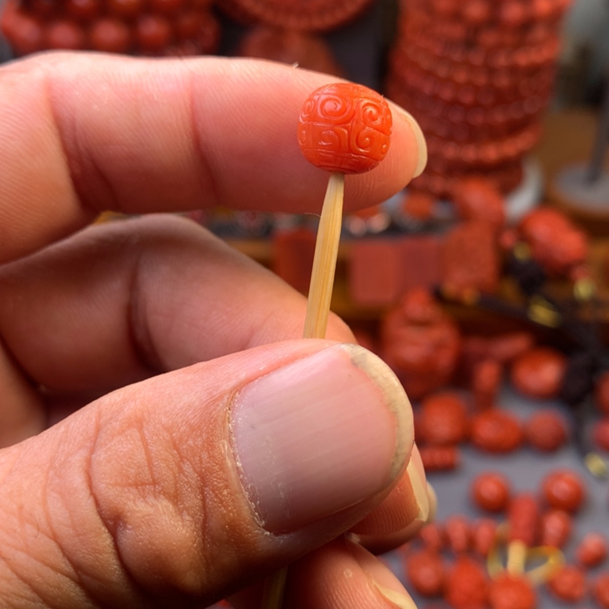 【闪购商品】南红玛瑙瓦西精工回纹老型单珠卡10mm未镶嵌