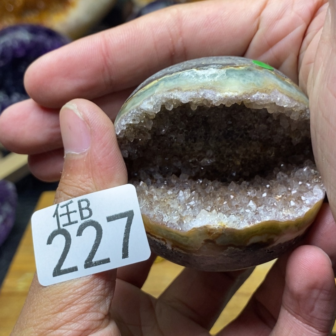 水晶大型摆件（非配饰）未镶嵌