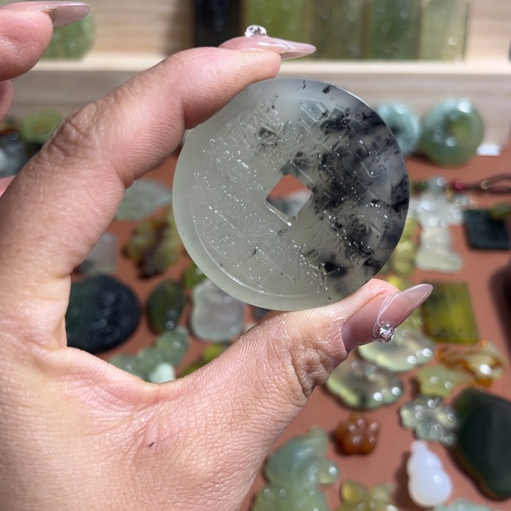 蛇纹石玉合金颈饰