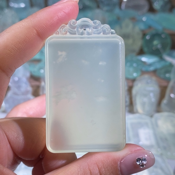 岫玉吊坠未镶嵌吊坠