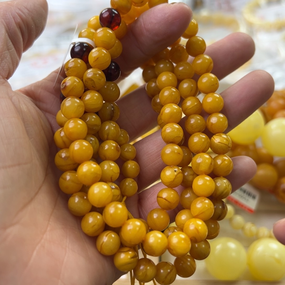 琥珀珠宝奇石未镶嵌