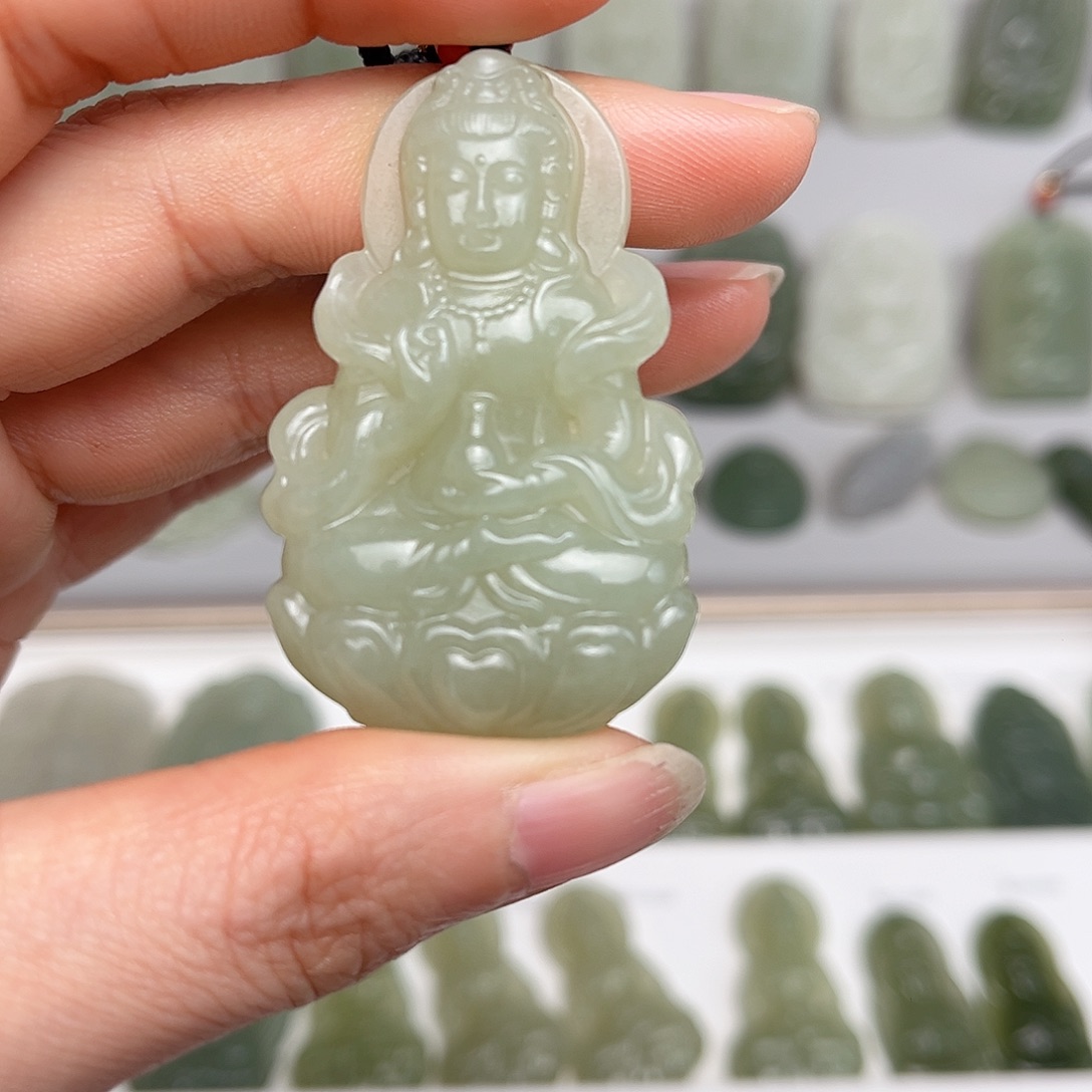 和田玉颈饰未镶嵌新**哥