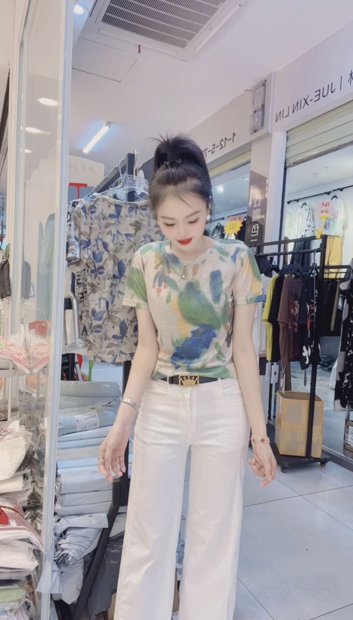 【小玉】夏款圆领设计感时尚百搭短袖显瘦女士上衣