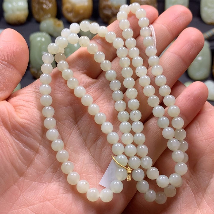 点***麻和田玉未镶嵌项链