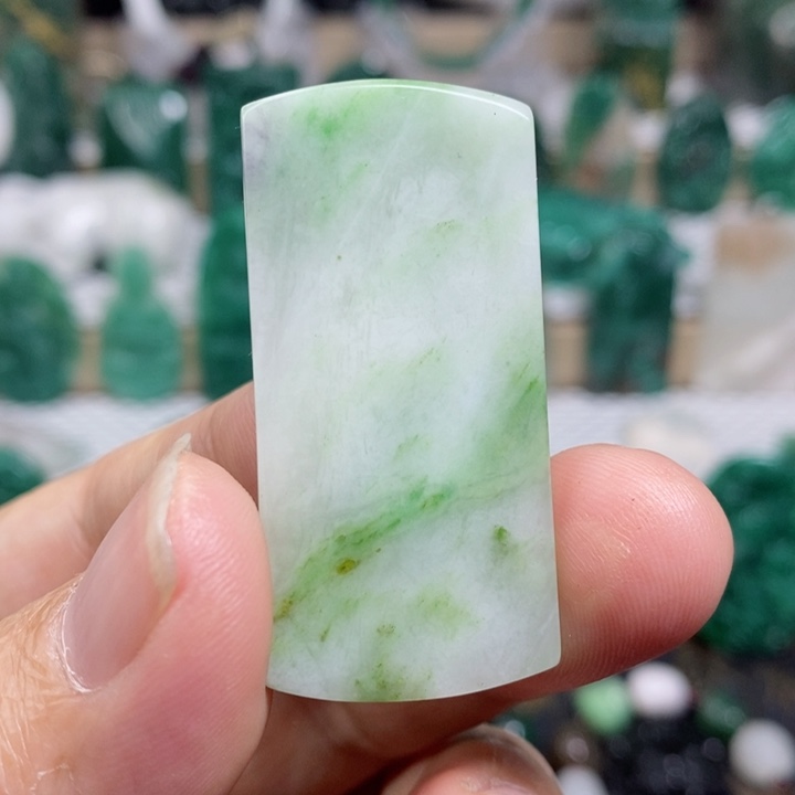 未镶嵌独山玉颈饰