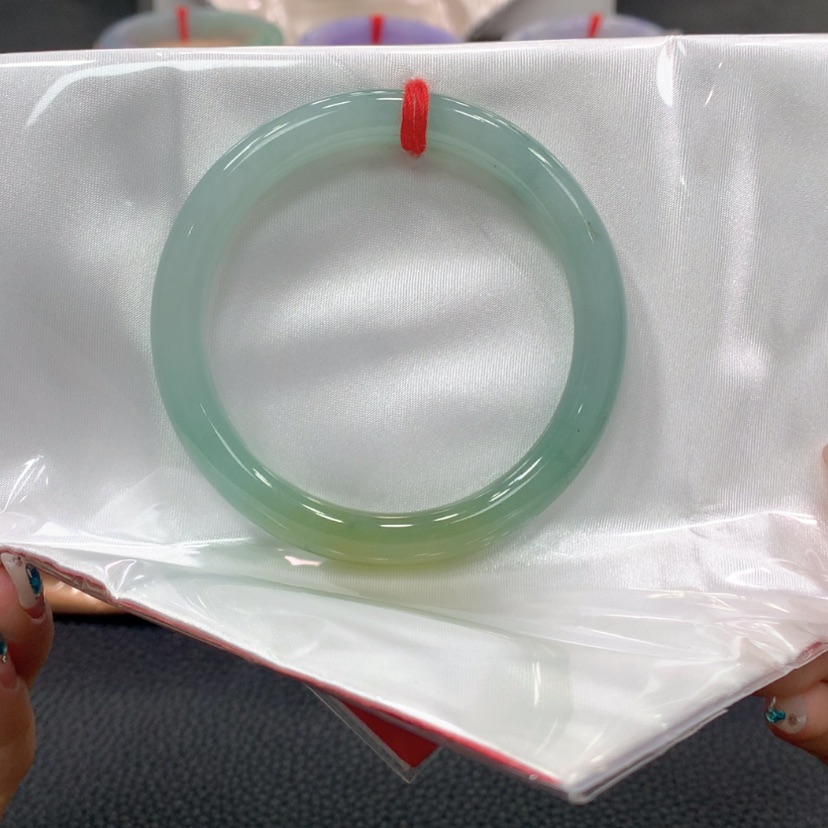 【闪购商品】翡翠手镯未镶嵌翡翠