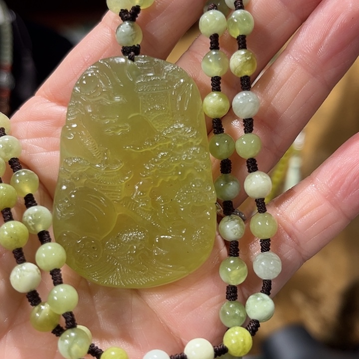 颈饰未镶嵌和田玉