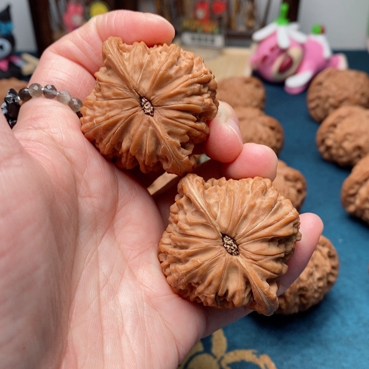 文玩核桃把件园*伯山地磨43