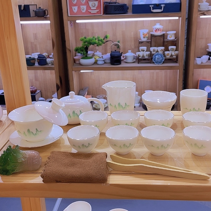 绿水青山羊脂玉套装