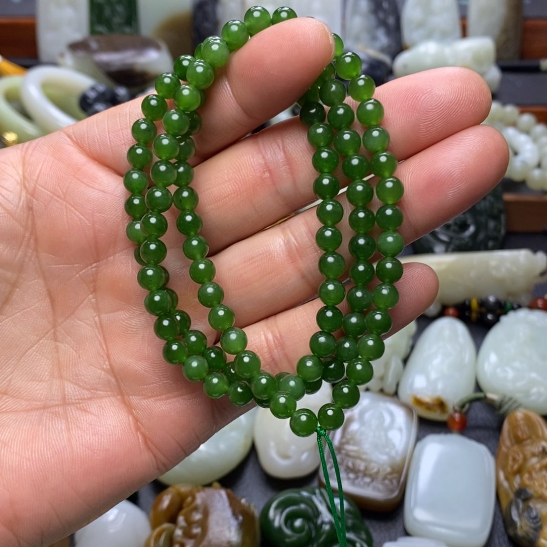 颈饰未镶嵌和田玉