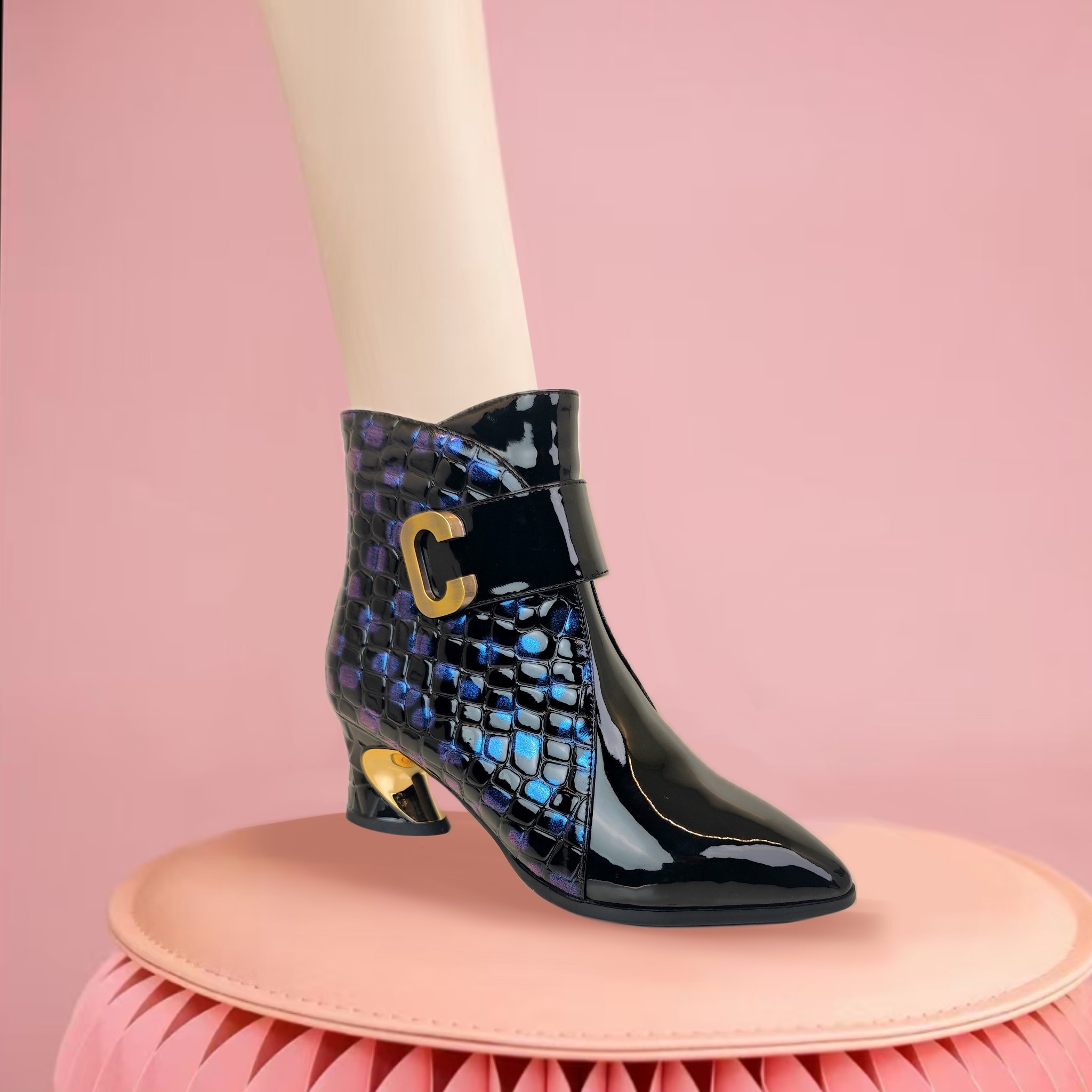 法式细跟高跟保暖绒毛隔冷防寒防雪皮面百搭短靴冬粗跟hy9938