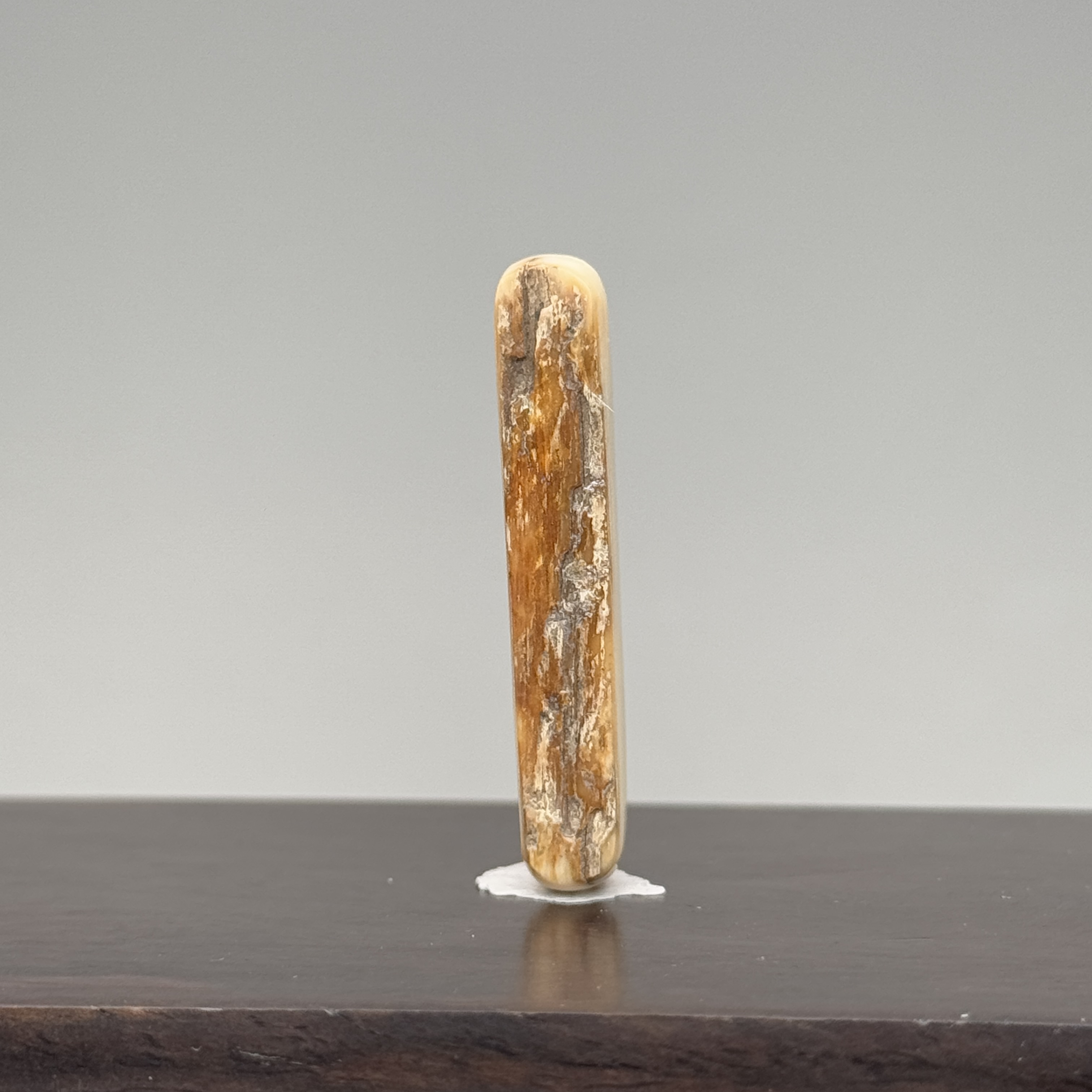 DEZHI/德志42*7*7mm3.7g无事牌吊坠天然猛犸牙A186（打孔吊坠绳）