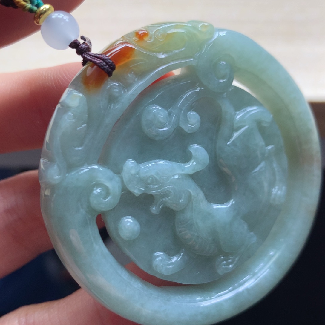 颈饰未镶嵌翡翠吊坠