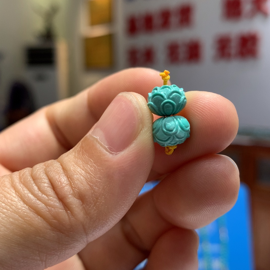 绿松石配饰未镶嵌