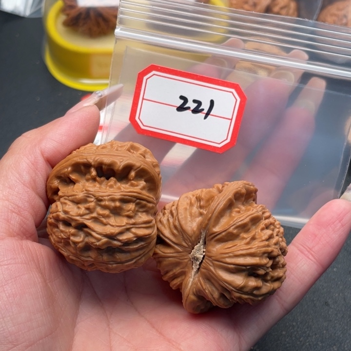 越****把件文玩核桃白狮子