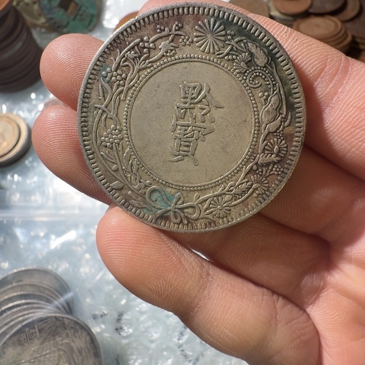 拼***悔一枚工艺制品铜币摆件