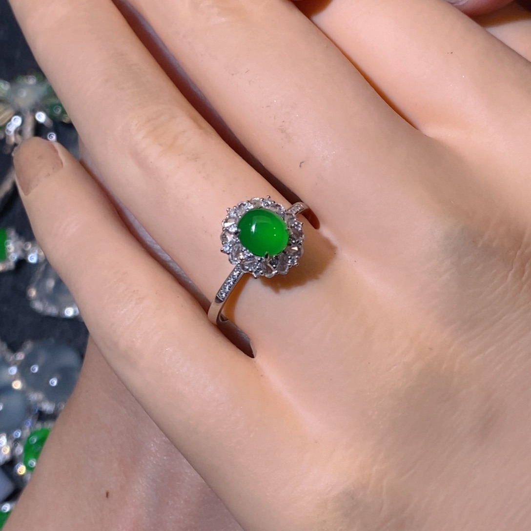 翡翠戒指18K金镶嵌天然缅甸A货翡翠