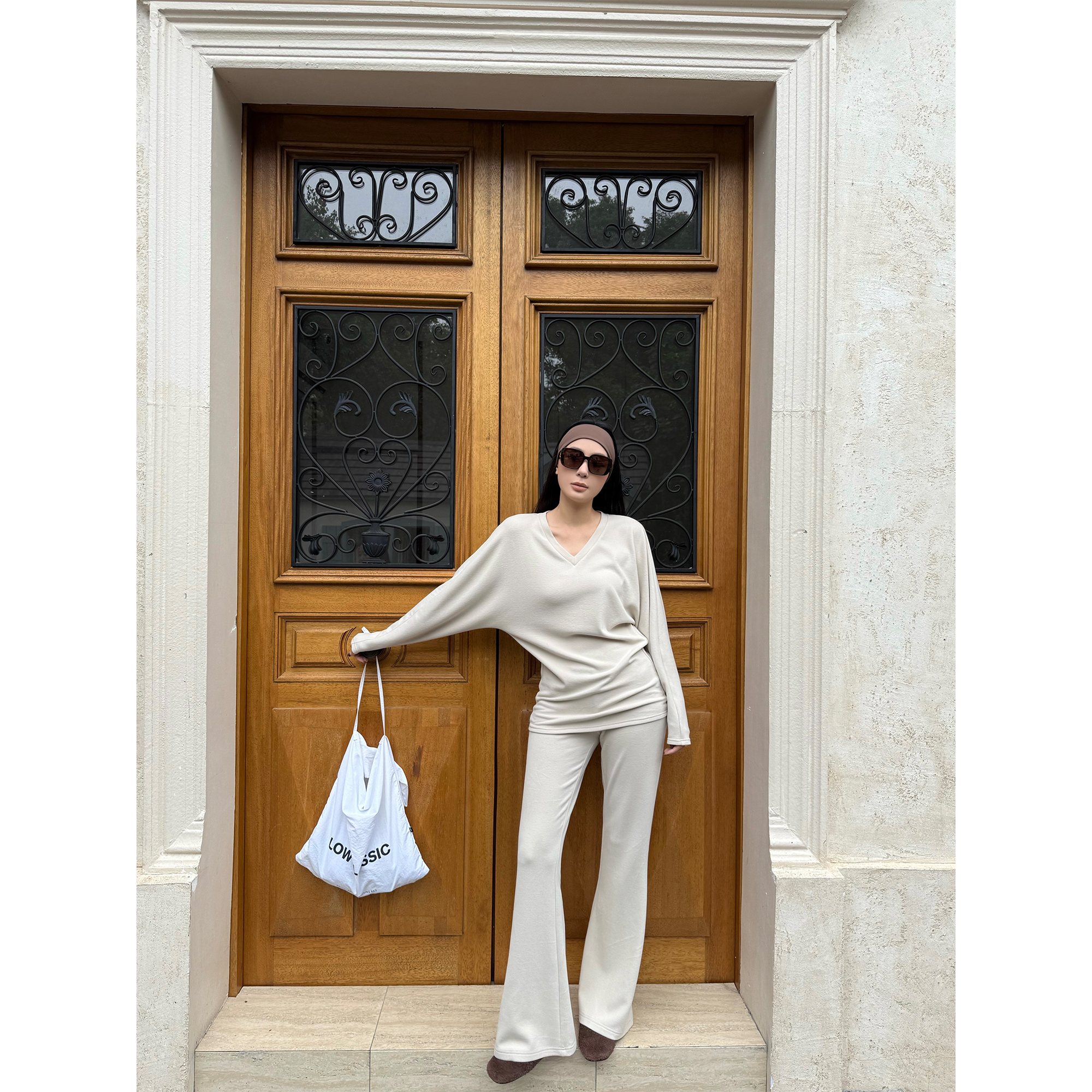 周淼【好穿 bi入】保暖磨毛针织打底T恤休闲喇叭裤套装女ZM25G1023D