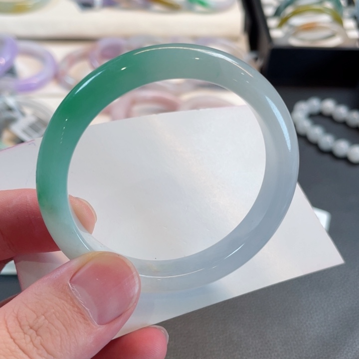 未镶嵌手镯翡翠89号 53正圈 有包容