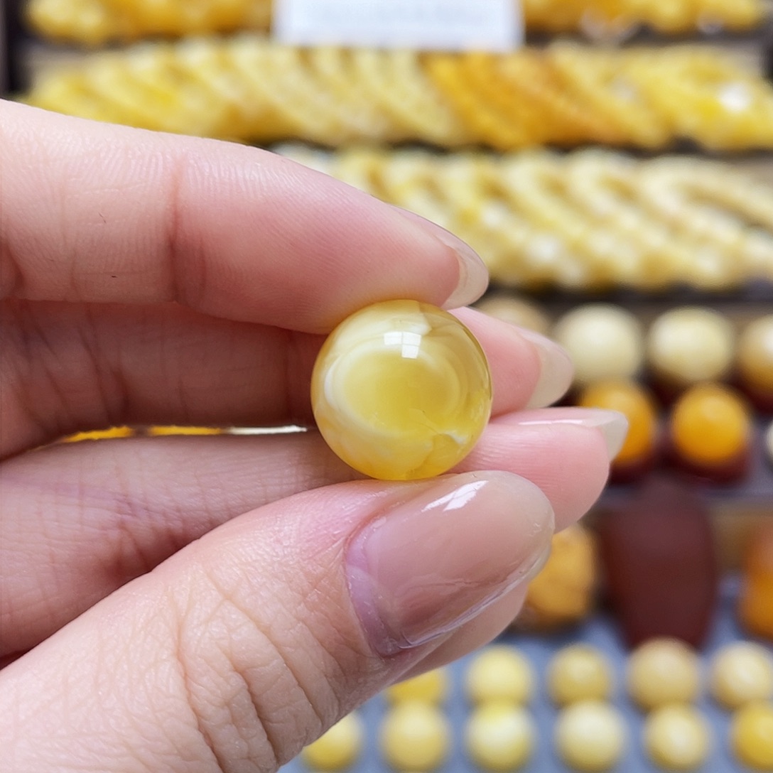 琥珀裸石未镶嵌蜜蜡圆珠14.6mm微瑕