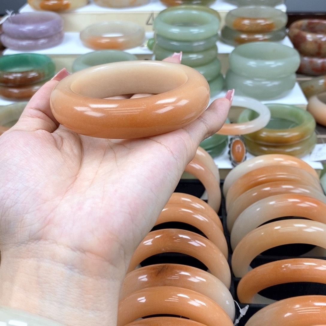 石英质玉手镯未镶嵌N****4