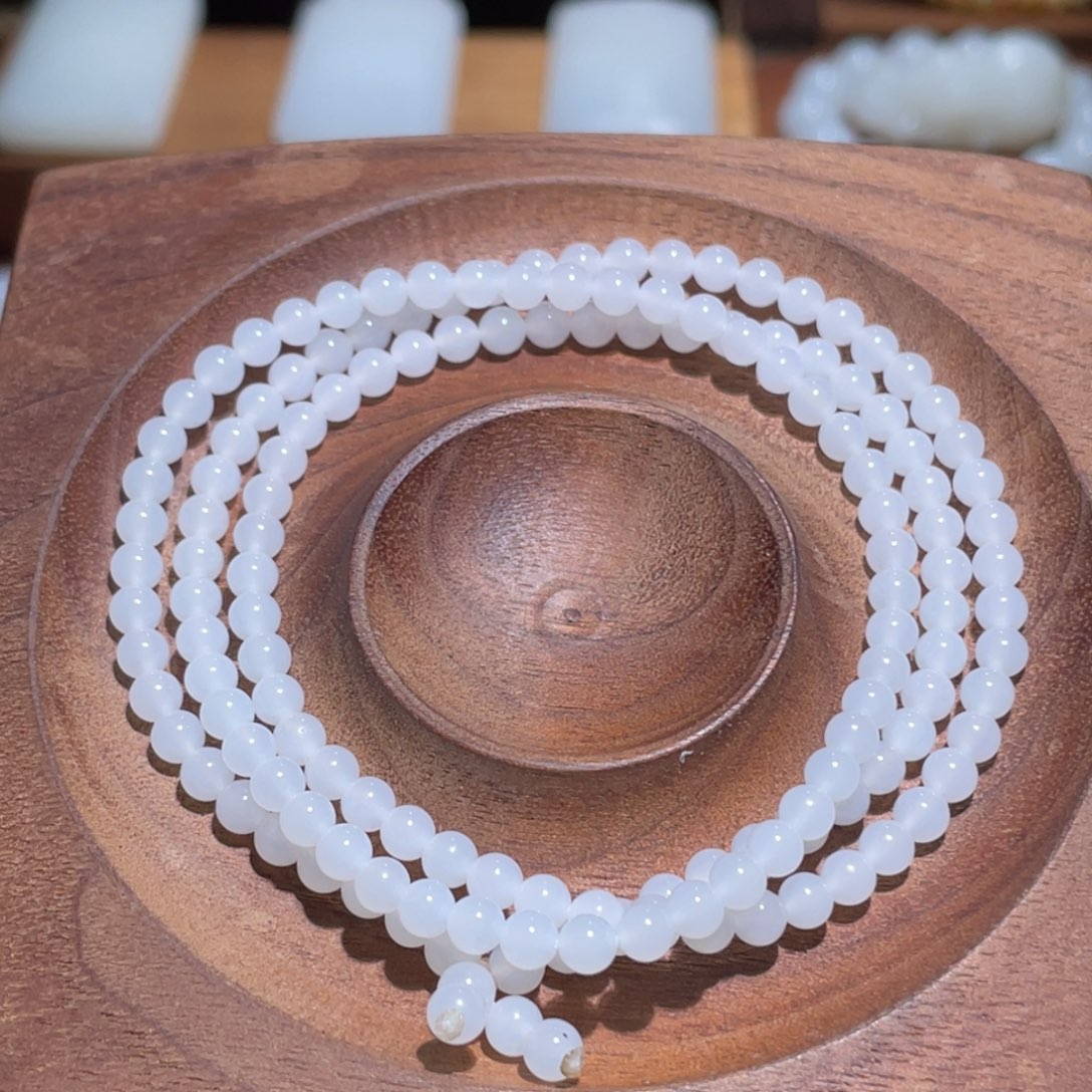 未镶嵌手链和田玉卡4