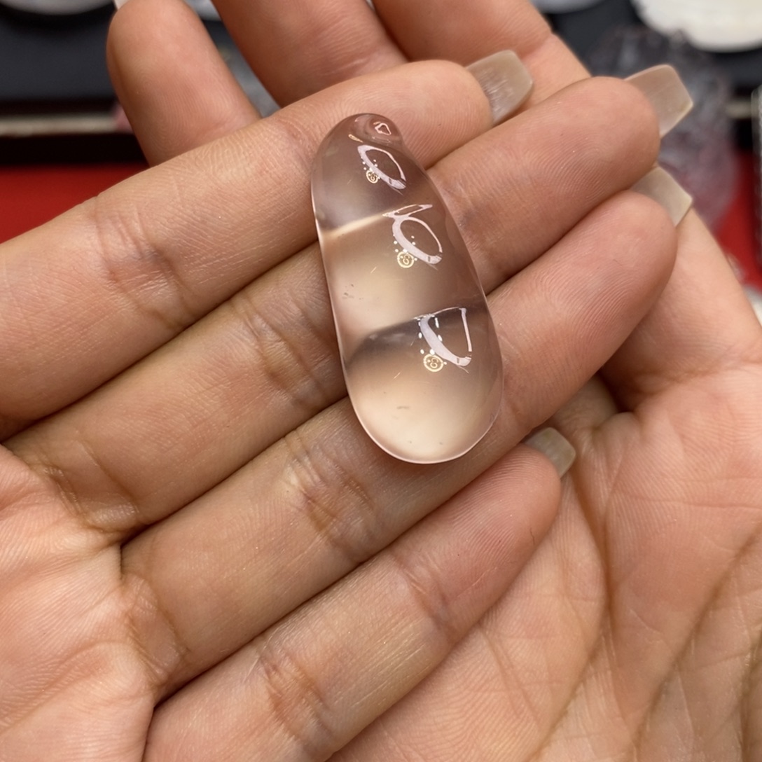 石英质玉未镶嵌吊坠