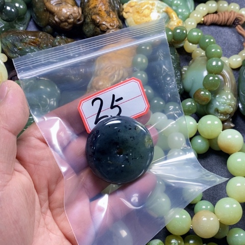 未镶嵌蛇纹石玉手链